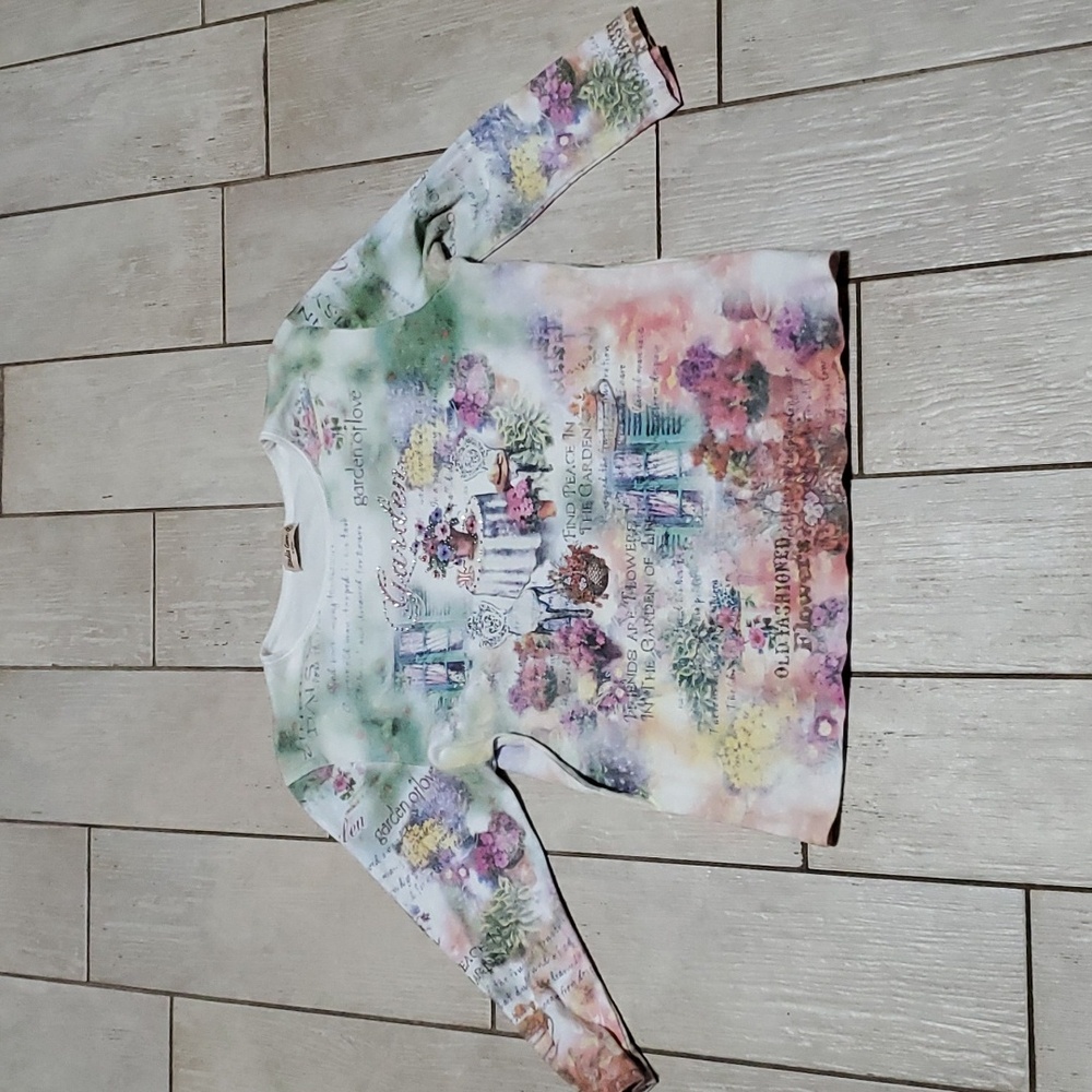 Studio Gem Q X-Large Blouse with Sparkly Garden Designs